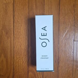 Sea Ocean Cleanser - White and Green